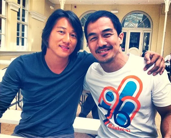 Joe Taslim foto bersama dengan Sun Kang(wowkeren.com)