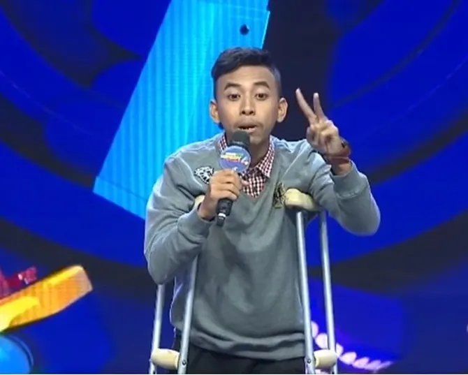Mengawali set dengan bit soal sedekah, ia bawa-bawa nama Soimah.