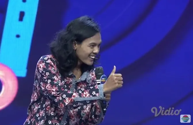Yup, nggak cuma pecah, ia bahkan terima banyak komentar positif para juri.
