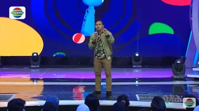 Menderita strabismus, jelas nggak menghentikan langkah Johan Pria Utama.