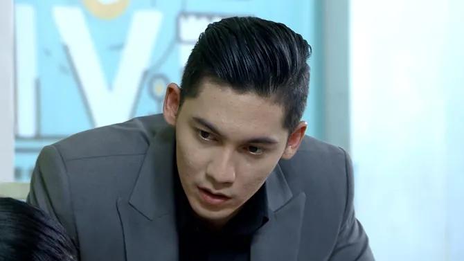 Rangga memanfaatkan kesempatan bersama Yuni untuk cari tahu soal anak Yuni.