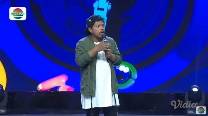 Setidaknya, Panca yang sudah 8 tahun berprofesi sebagai pelawak itu nggak berarti bisa lebih mudah pahami stand up comedy.