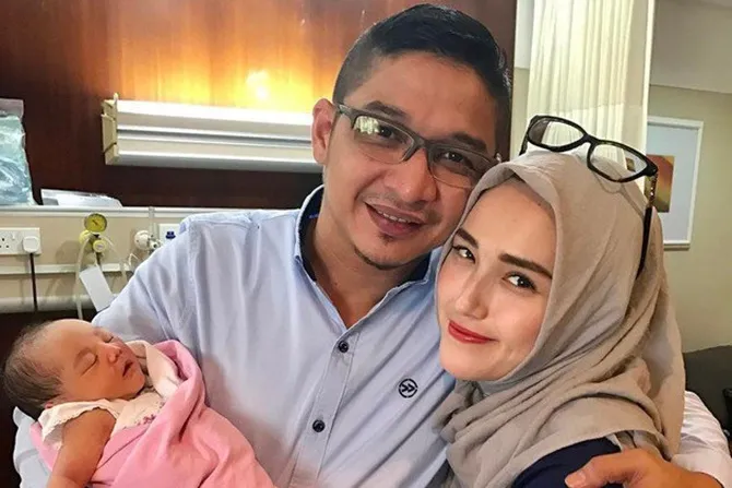 Pasha akui dirinya sering bawel kalau terkait buah hatinya. 