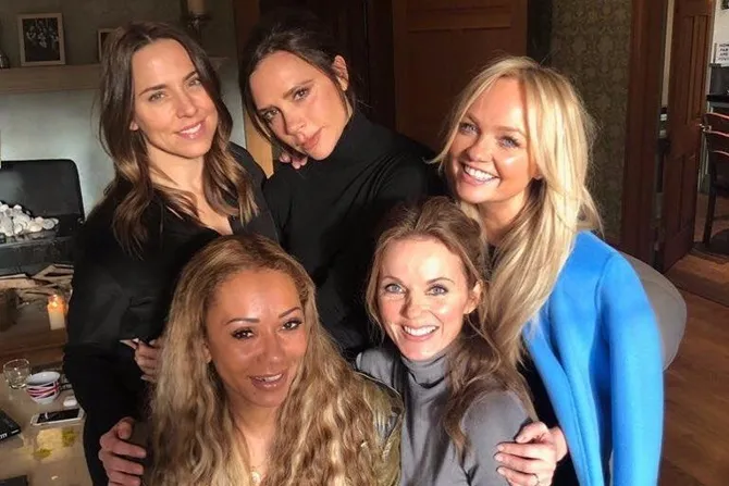 Pada bulan Februari 2018, kelima anggota Spice Girls bertemu untuk pertama kalinya setelah enam tahun.