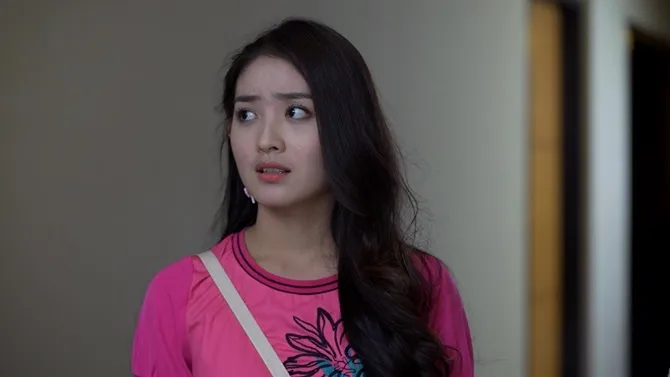 Laras bingung untuk memilih makan sahur bersama Ningrum atau Marco, akhirnya ia putuskan makan sahur bersama Samsul.