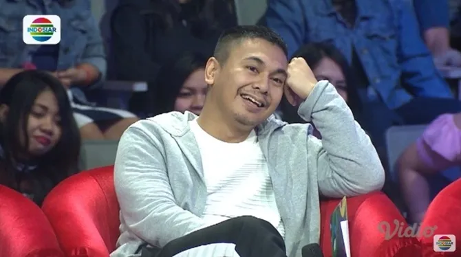 Radit yang minggu lalu sempat kritik Tasya, kini ia dijadikan materi oleh Tasya yang minta diajak main film.
