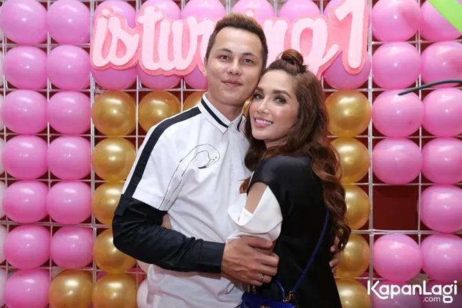 Siapa yang sangka Ussy yang kerap tampil anggun itu ternyata dulunya cuek sama penampilan?