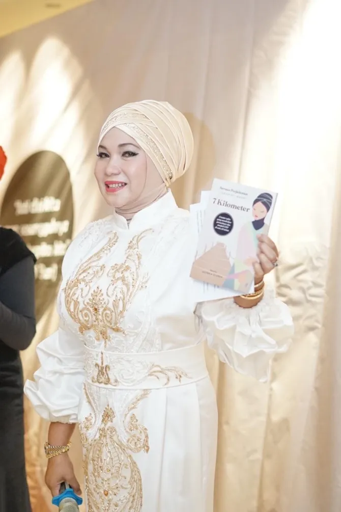 Kepustakaan Populer Gramedia menerbitkan buku baru: “7 Kilometer - Seruas Perjalanan Verawati Basri” karya Asteria Elanda (KapanLagi.com/Mathias Purwanto).