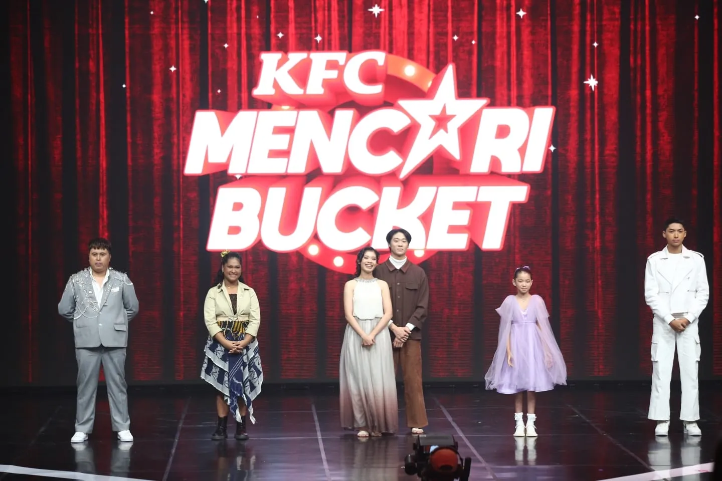 TOP 5 KFC Mecari Bucket Bawakan Lagu Daerah (Credit: Istimewa)