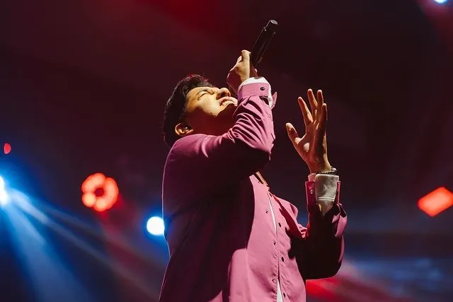 Jaz Suka Koleksi Piringan Hitam (Credit: instagram.com/bahanagaung)