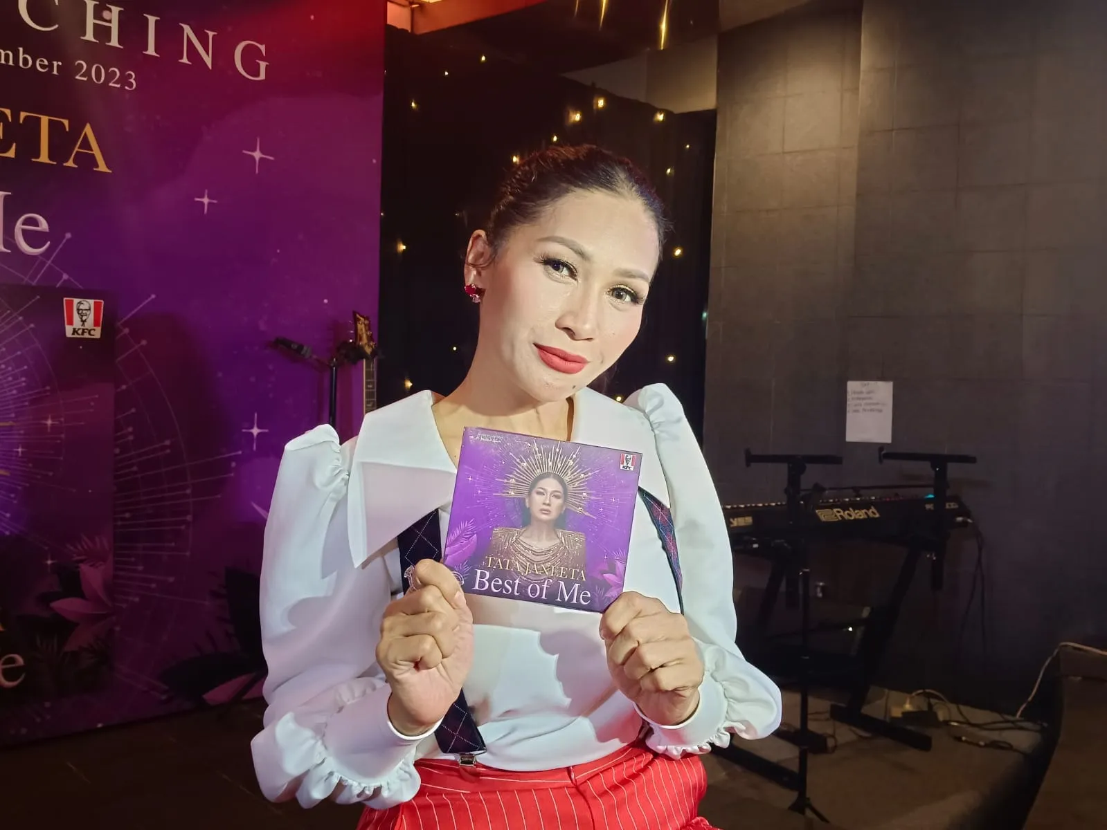 Tata Janeeta kembali ke dunia tarik suara (Credit: Istimewa)