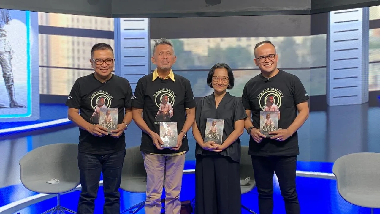 Presenter Helmy Yahya meluncurkan buku novel terbaru (Credit: Istimewa)