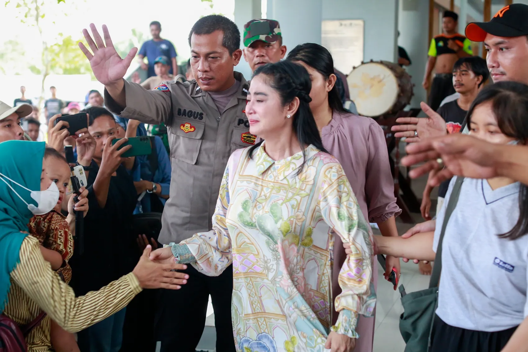 Dewi Perssik Tantang Saiful Jamil © KapanLagi.com/Muhammad Akrom Sukarya