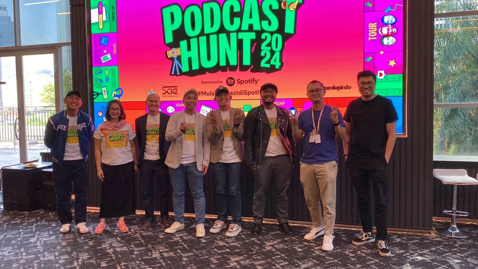 Seperangkat Alat Podcast