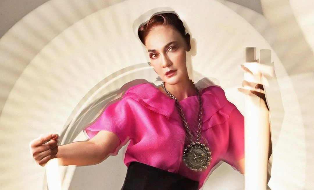 Luna Maya (Credit: instagram.com/lunamaya)