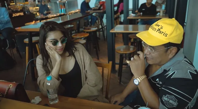 Millendaru dan Hotman Paris (Credit: Youtube/Hotman Paris Official)