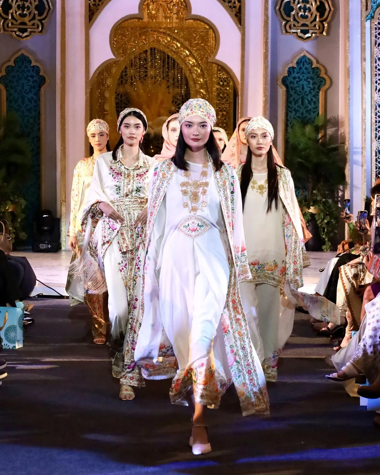 Raya Fashion Fest Sukses Digelar (Credit: Istimewa)