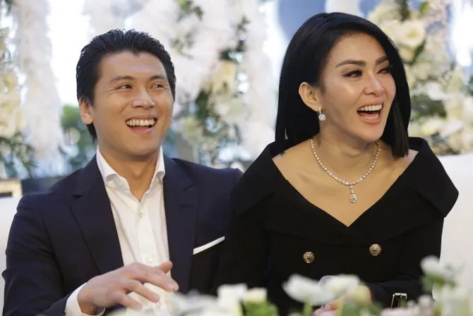 Reino dan Syahrini © KapanLagi.com/Agus Apriyanto