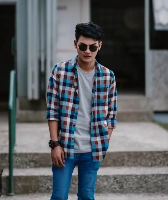 Tri Suaka rilis single baru (Credit: istimewa)