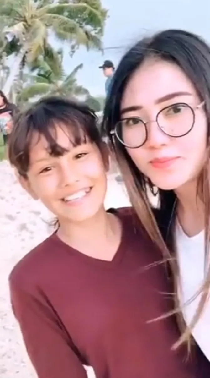 (credit: instagram.com/viavallen)