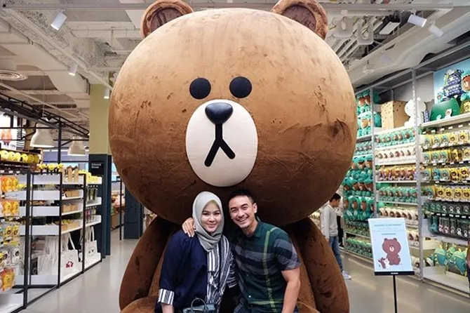 instagram.com/stharia