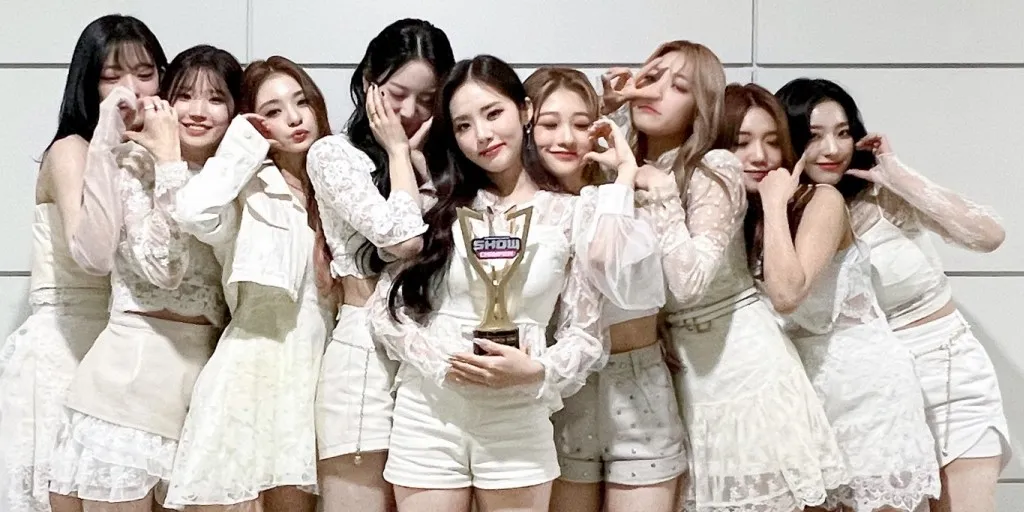 fromis 9 - Hush Hush