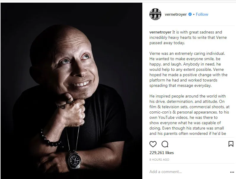 Pengumuman meninggal dunia Verne Troyer. © Instagram/vernetroyer