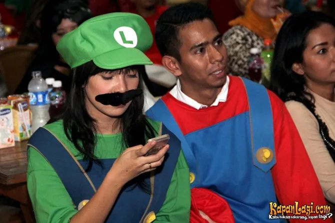 Fitri Tropica dan sang suami akui santai nantikan kehadiaran momongan © KapanLagi.com/Muhammad Rasyad