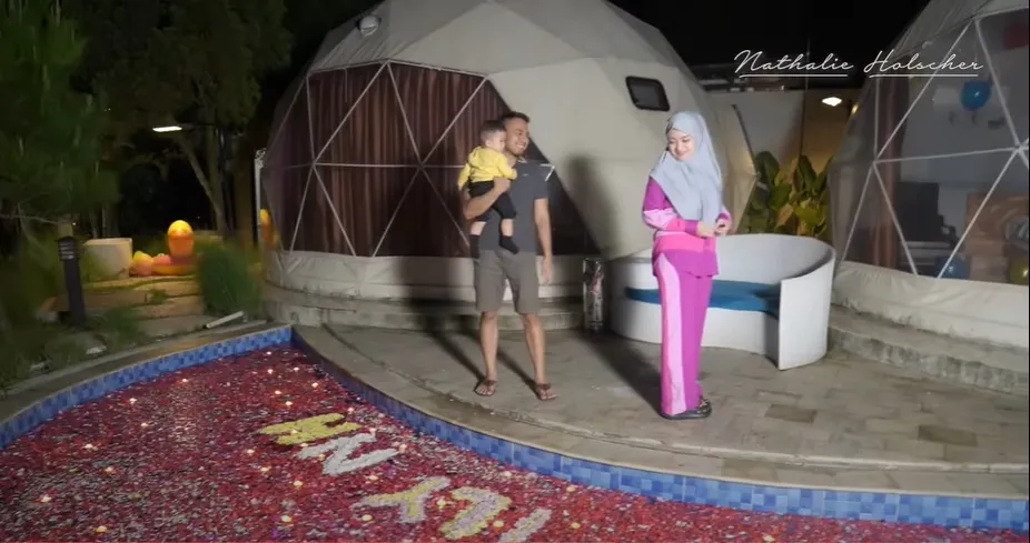 (credit: Youtube.com/NATHALIE HOLSCHER)