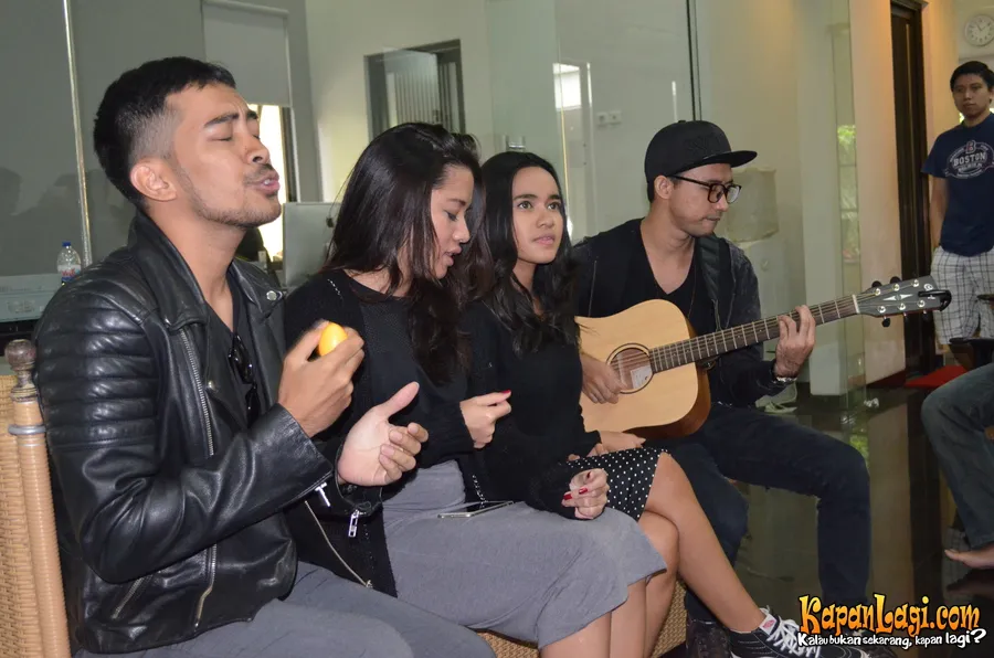 Cuma satu lagu? Nambah lagi dong! ©KapanLagi.com®/Adhib Mujaddid