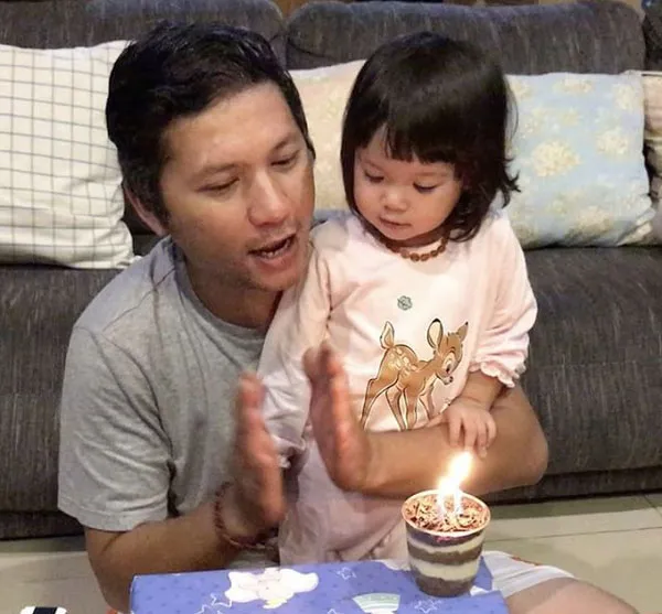 Gading beri kejutan kecil-kecilan untuk Gempi © Instagram.com/gadiiing