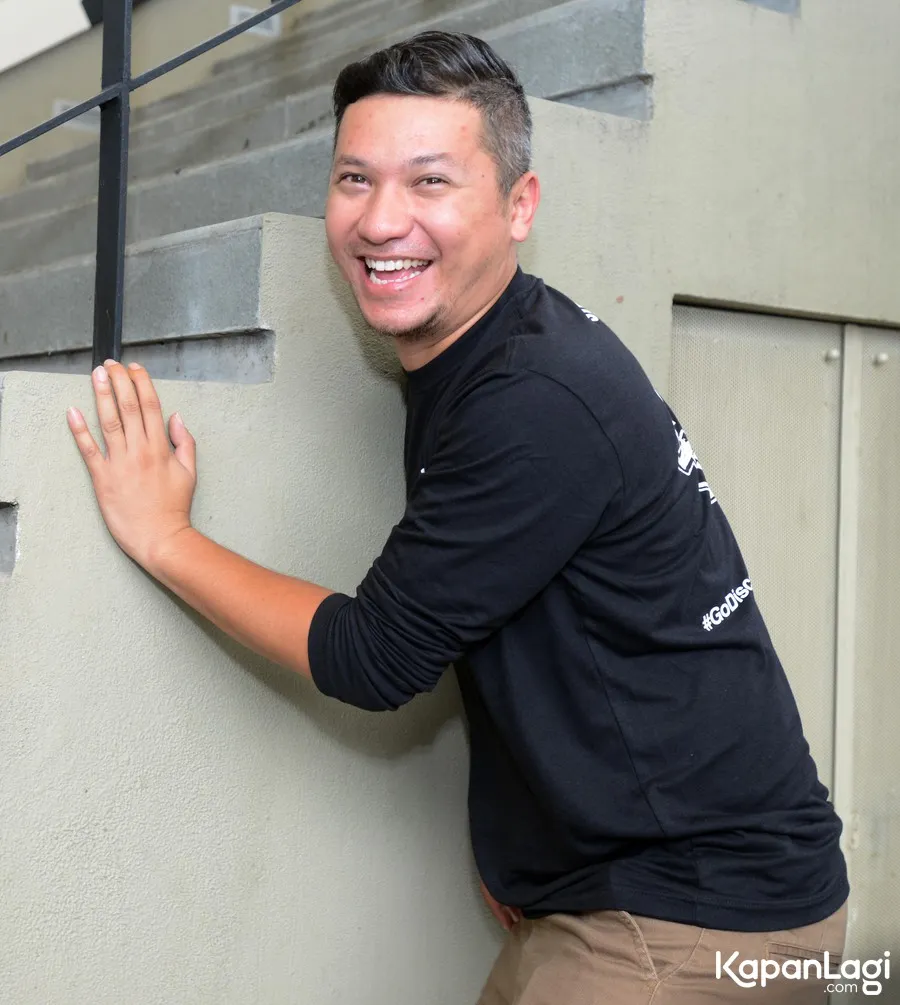 Gading benar-benar cinta pada moge © KapanLagi.com®/Muhammad Akrom Sukarya