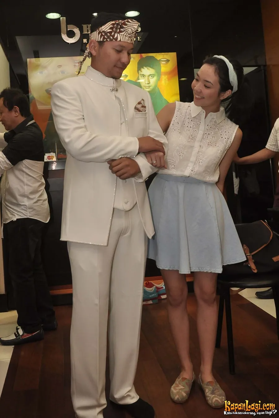 Gading bakal menikah dengan Gisel besok, Sabtu (14/09) di Bali.