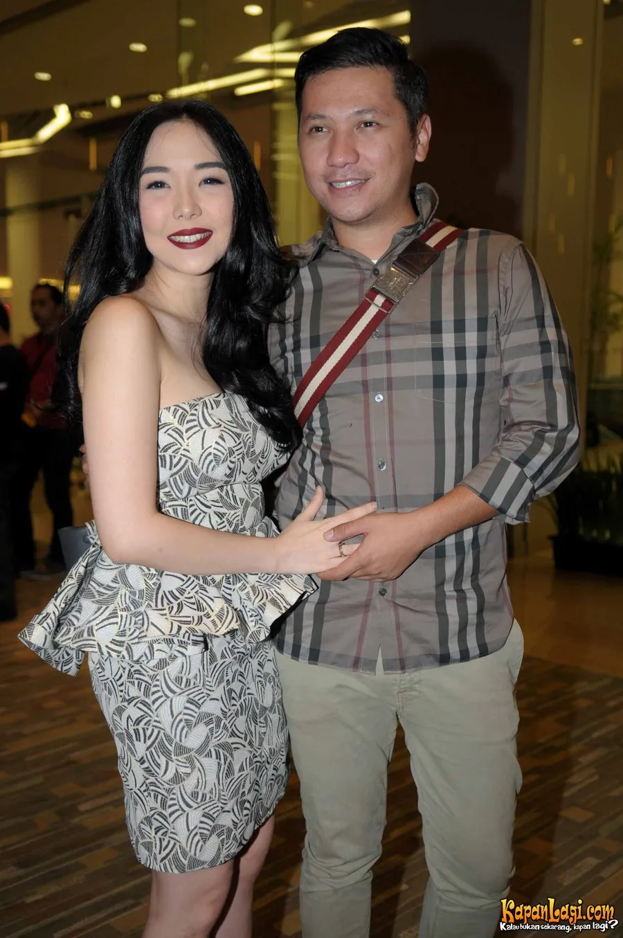 Gisel suka marah lihat Gading dengan koleksi sepatunya © KapanLagi.com®/Bayu Herdianto