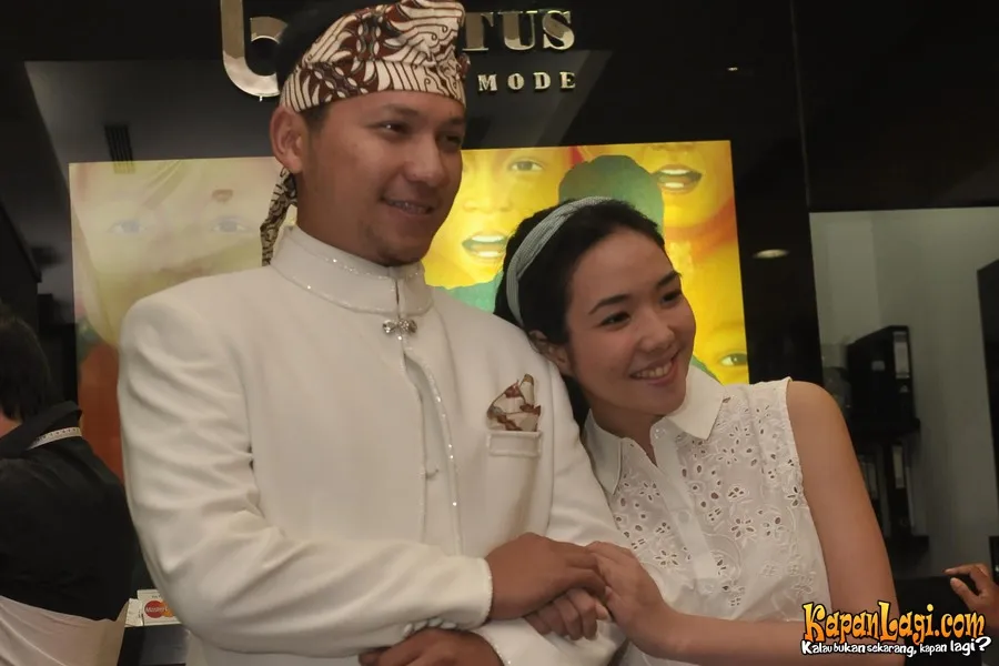 Gading Marten memuji masakan Gisel.