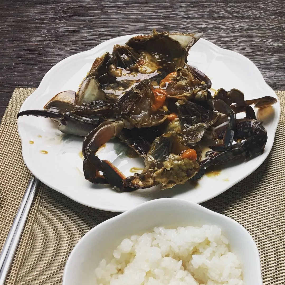 Inilah ganjang gejang, kepiting mentah yang disantap Park Shin Hye © instagram.com/ssinz7