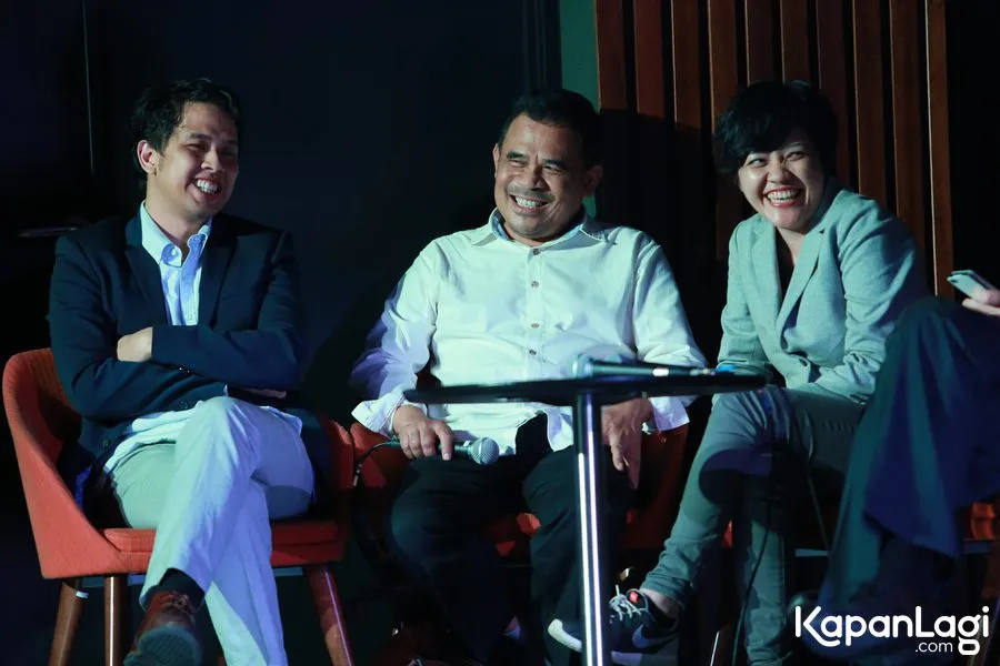 Mouly Surya (kanan) adalah sutradara wanita yang membesut MARLINA/©KapanLagi.com®/Agus Apriyanto