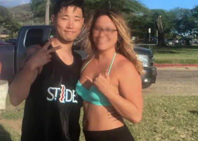 Kang Gary liburan di Hawaii. ©allkpop.com