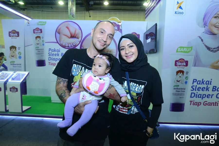 Gary Iskak lah yang awalnya menyuruh sang istri berhijab © KapanLagi.com®/Bayu Herdianto