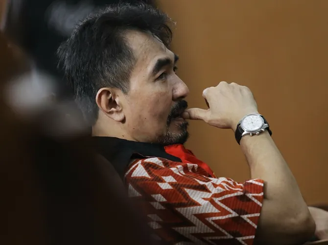 Gatot terbukti melakukan tindak pidana. © KapanLagi.com/Agus Apriyanto