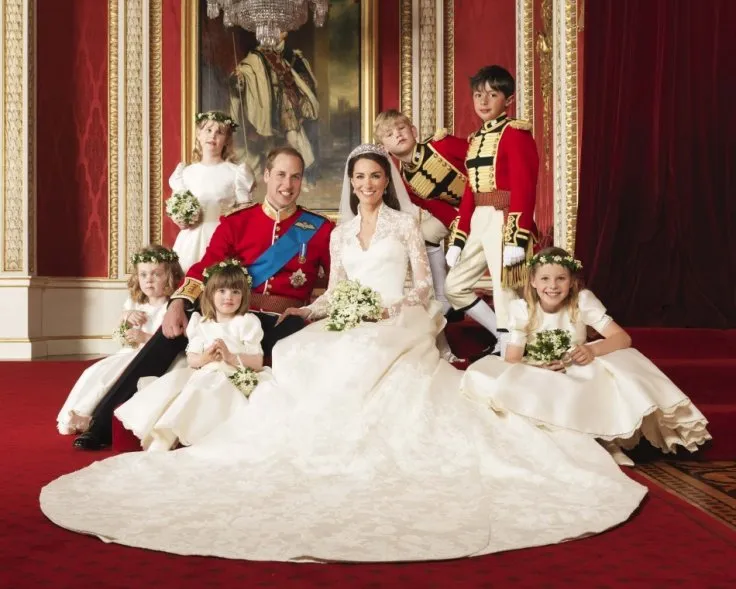 Gaun pernikahan Kate Middleton. Credit: via ibtimes.co.uk