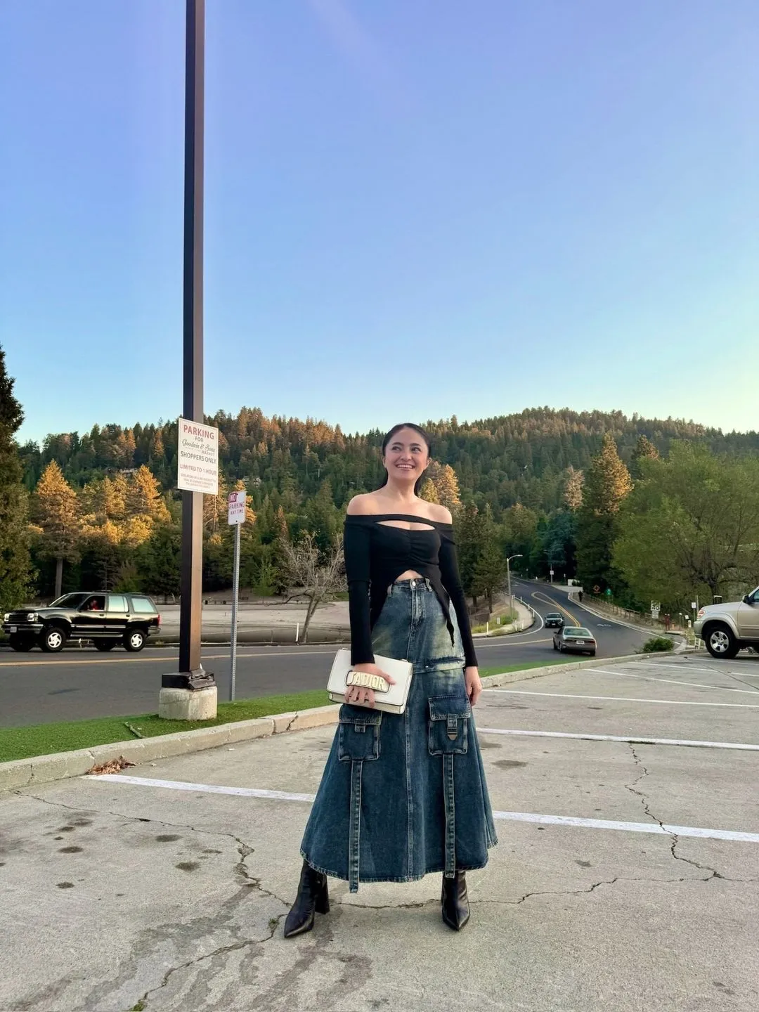 Gaya Marshanda Selama di LA (Credit: Instagram/marshanda99)