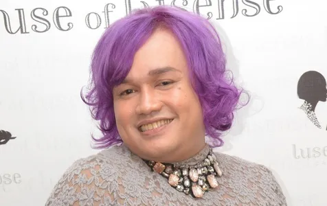 Penuh warna ala Tata Liem