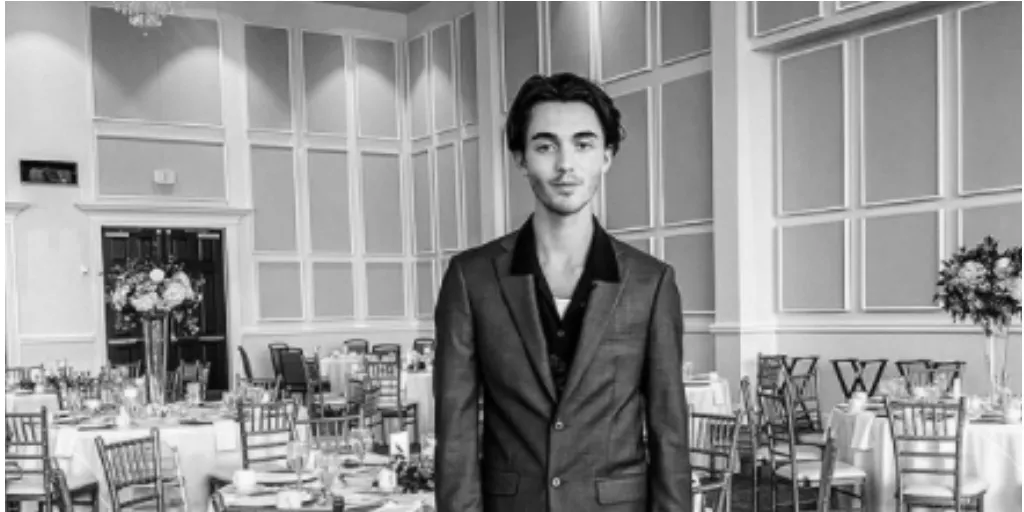 Greyson Chance - Hellboy (Terjemahan)