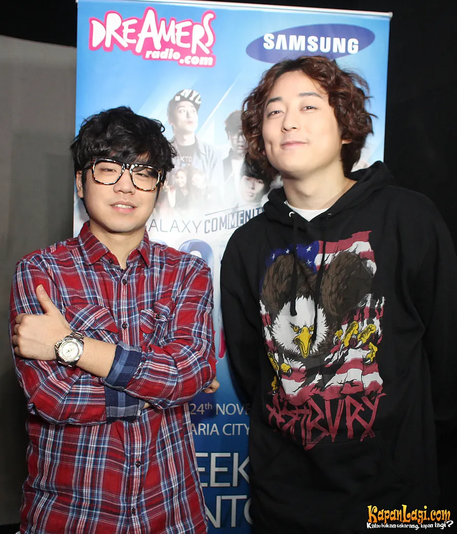 Geeks menyapa fans Indonesia.