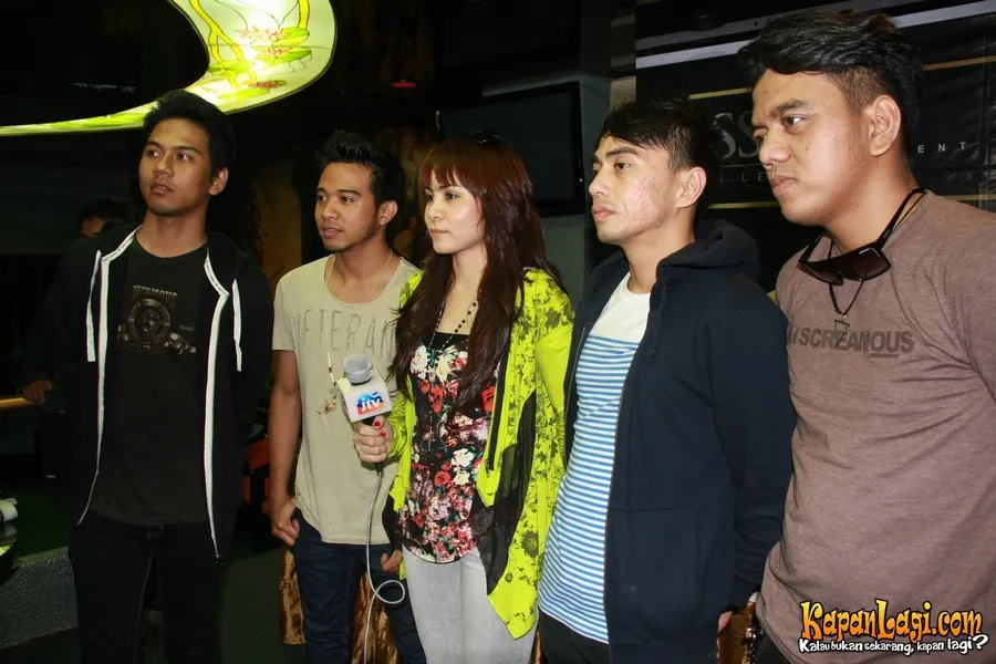 Roby saat bersama band Geisha.@KapanLagi.com®