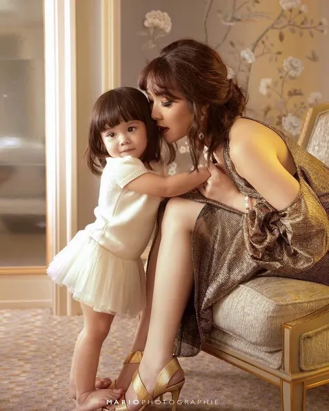 Bersama dengan sang bunda yakni Gisel, Baby Gempi beberapa kali sudah melakukan pemotretan. /©instagram.com/gadiiing