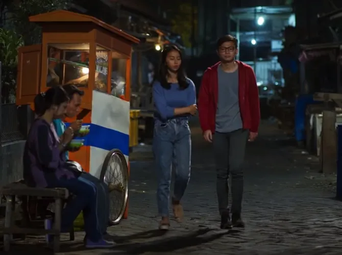 Bagaimana Kevin membuktikan ke keluarganya kalau dia bukan generasi micin? (Courtesy of Starvision Plus)