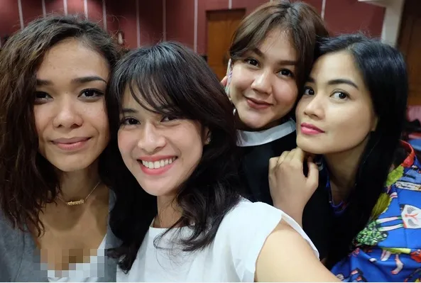 Wefie Genk Cinta di sela-sela latihan © instagram.com/therealdisastr