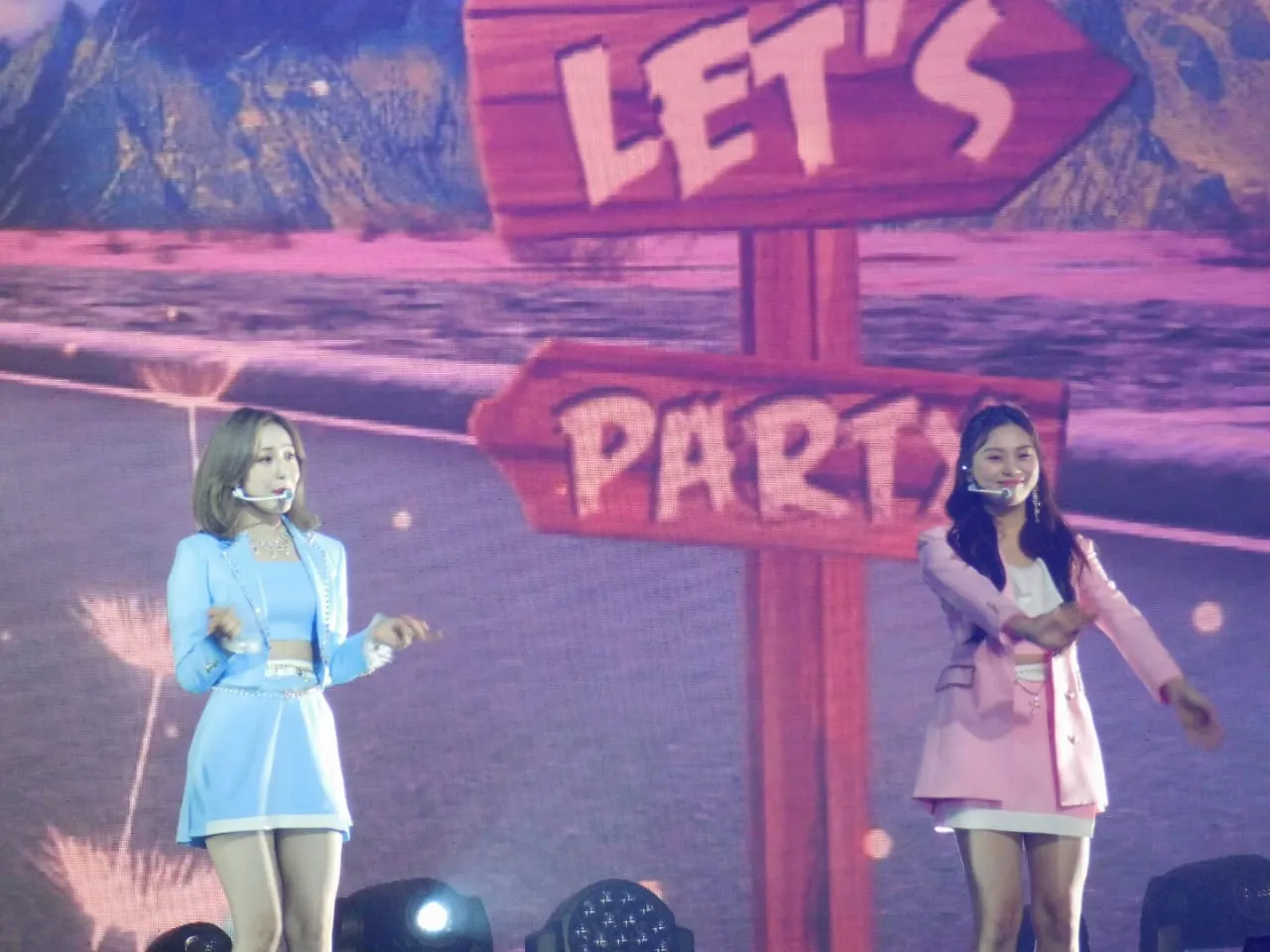 Gfriend ketagihan 'Eaaaa' dari penonton @@ KapanLagi.com/Nuzulur Rakhmah